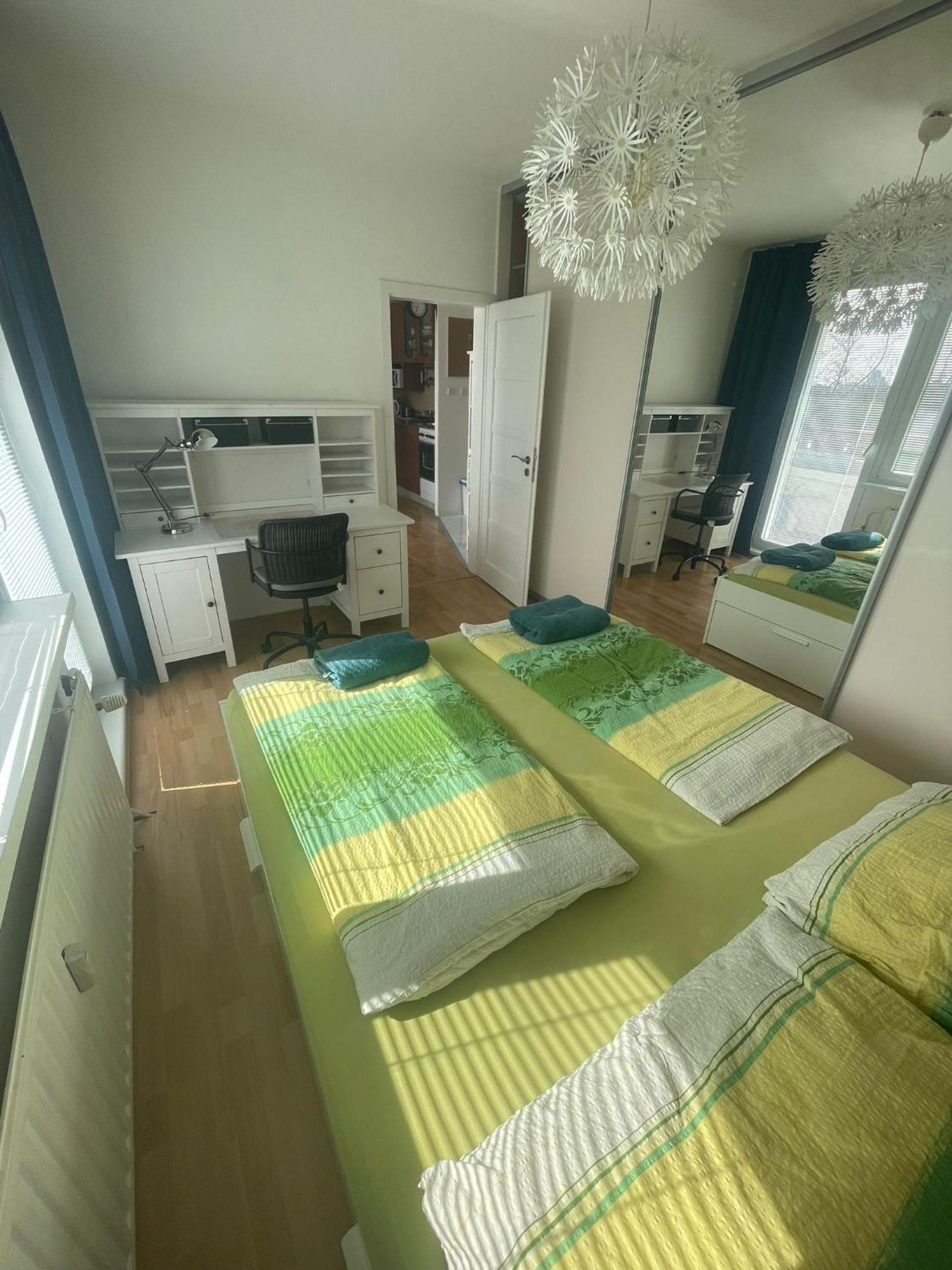 Park View City Center Location Apartment With Balcony Bratislava Bagian luar foto