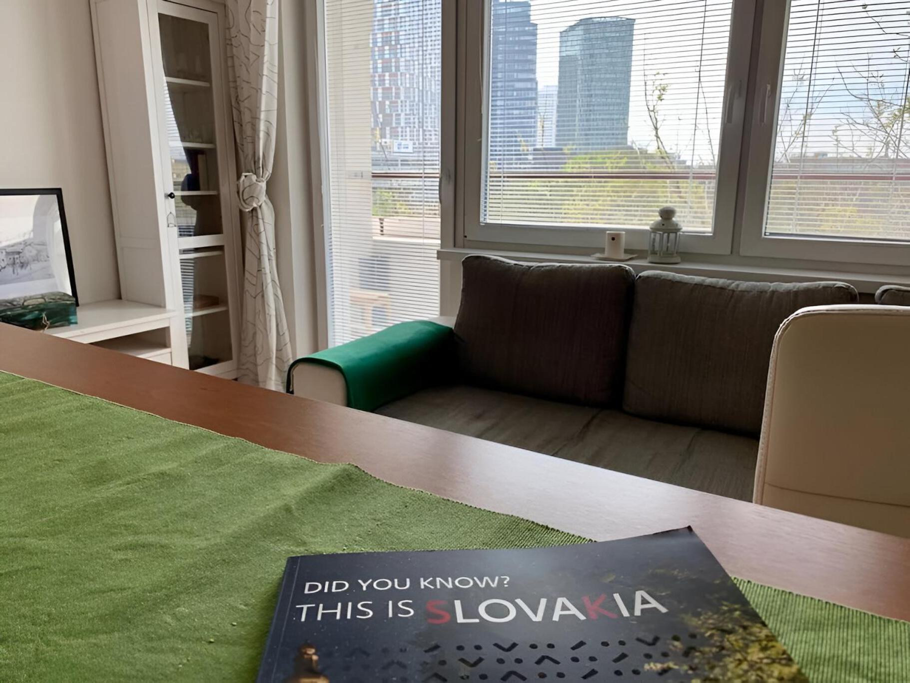 Park View City Center Location Apartment With Balcony Bratislava Bagian luar foto